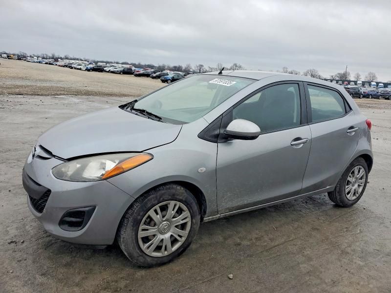 2014 Mazda 2 Sport
