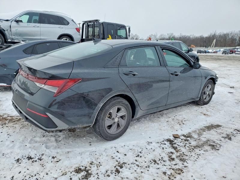 2024 Hyundai Elantra se
