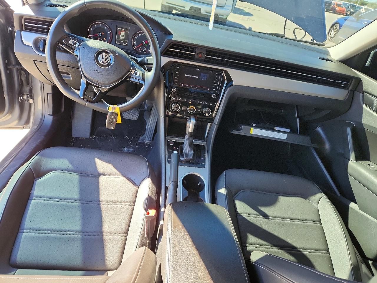 2022 Volkswagen Passat se