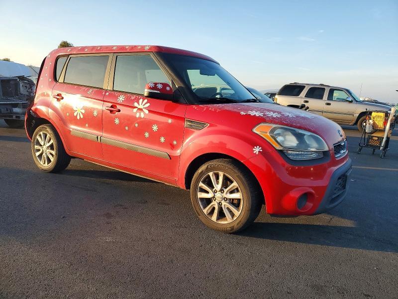 2013 KIA Soul +