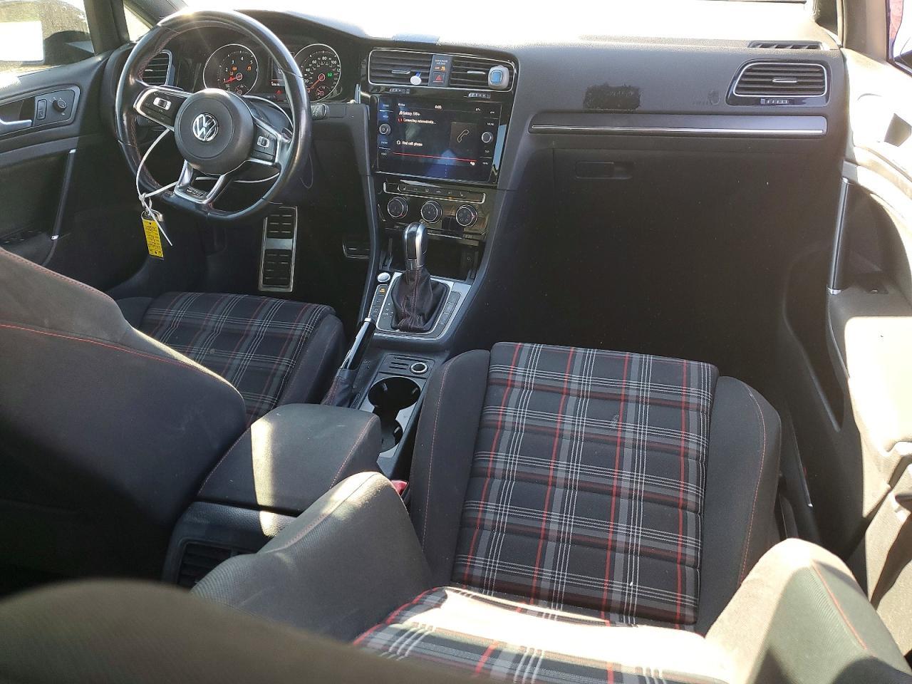 2018 Volkswagen Gti S/se