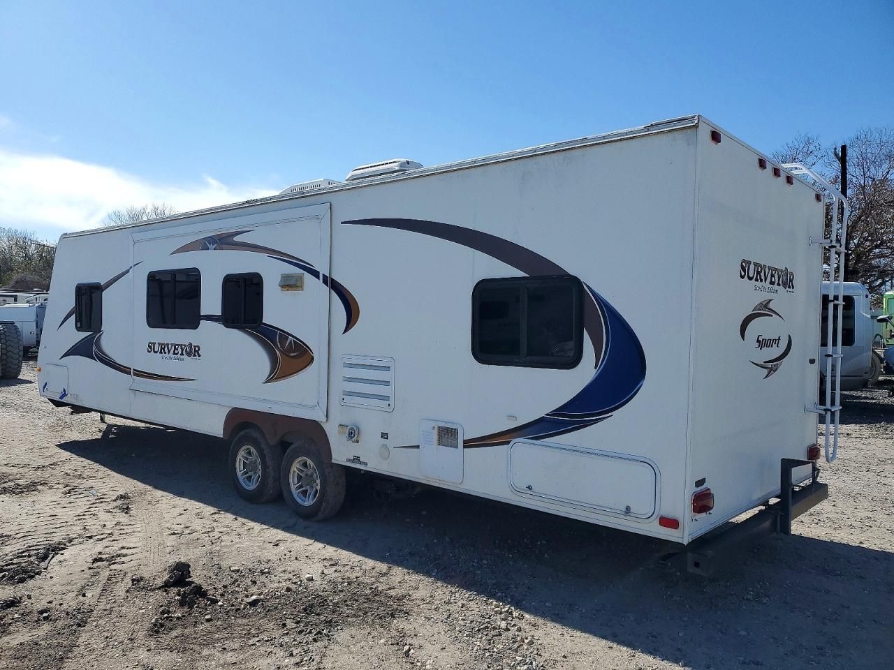 2011 Wildwood 2011 Forest River Surveyor