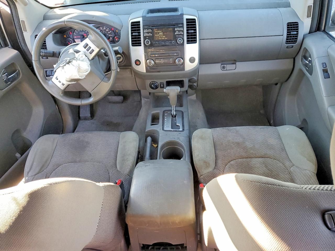 2014 Nissan Frontier s