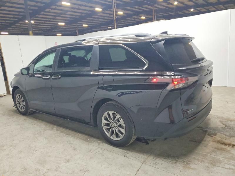 2026 Toyota Sienna xle
