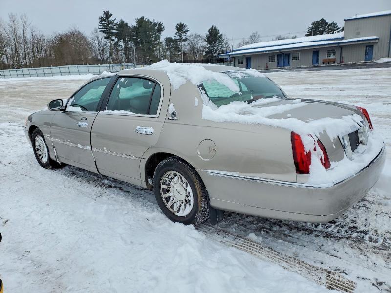 2001 Lincoln Town car Signature