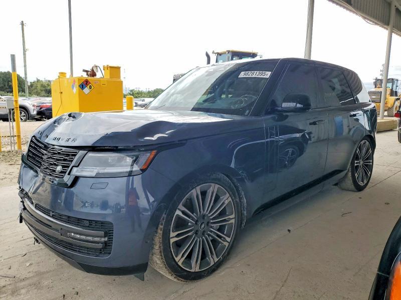 2025 Land Rover Range Rover se