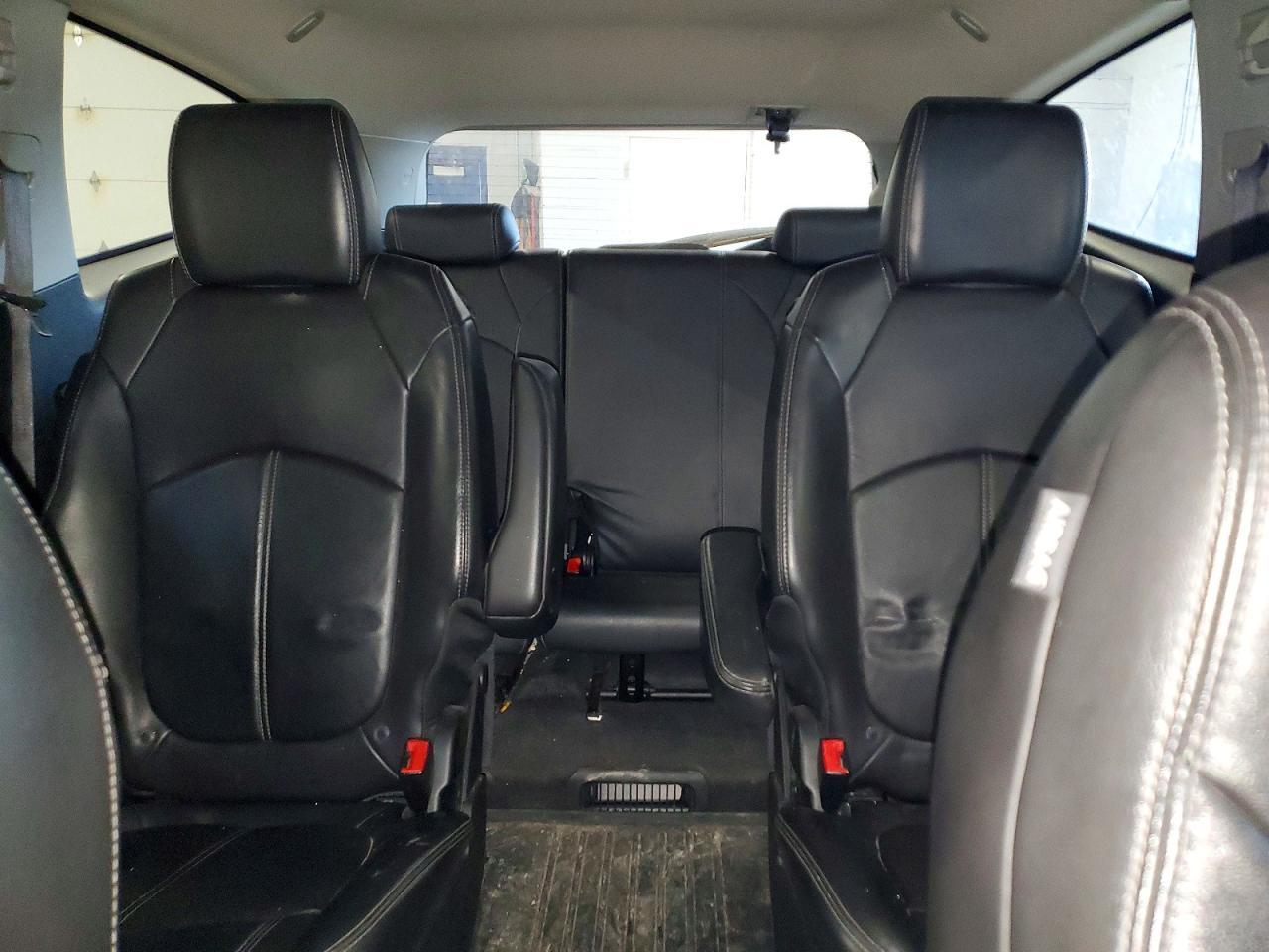2013 Chevrolet Traverse lt