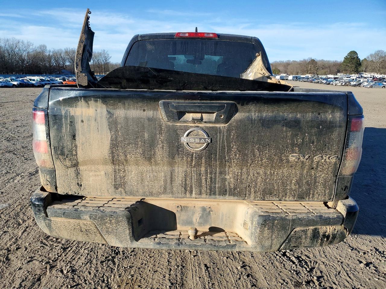 2022 Nissan Frontier s