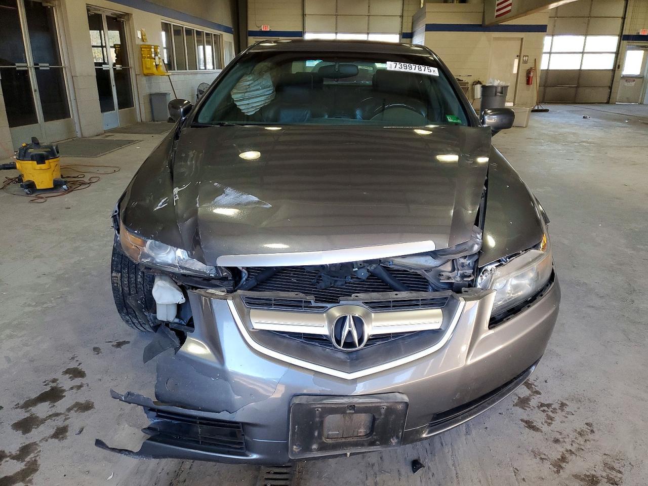 2004 Acura TL