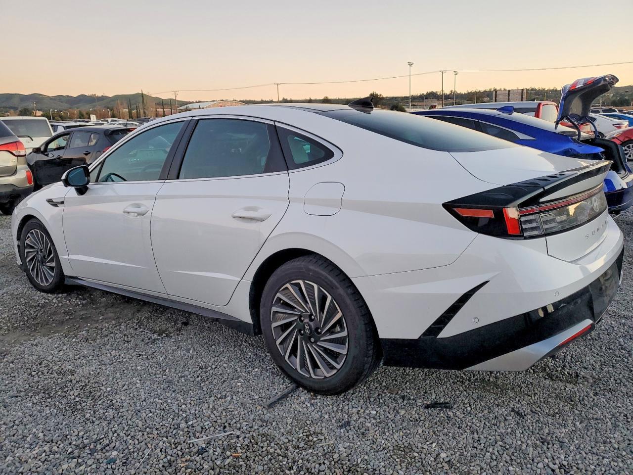 2024 Hyundai Sonata Hybrid