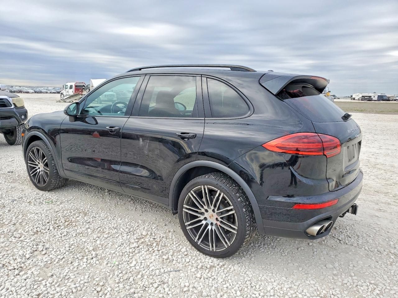 2016 Porsche Cayenne s