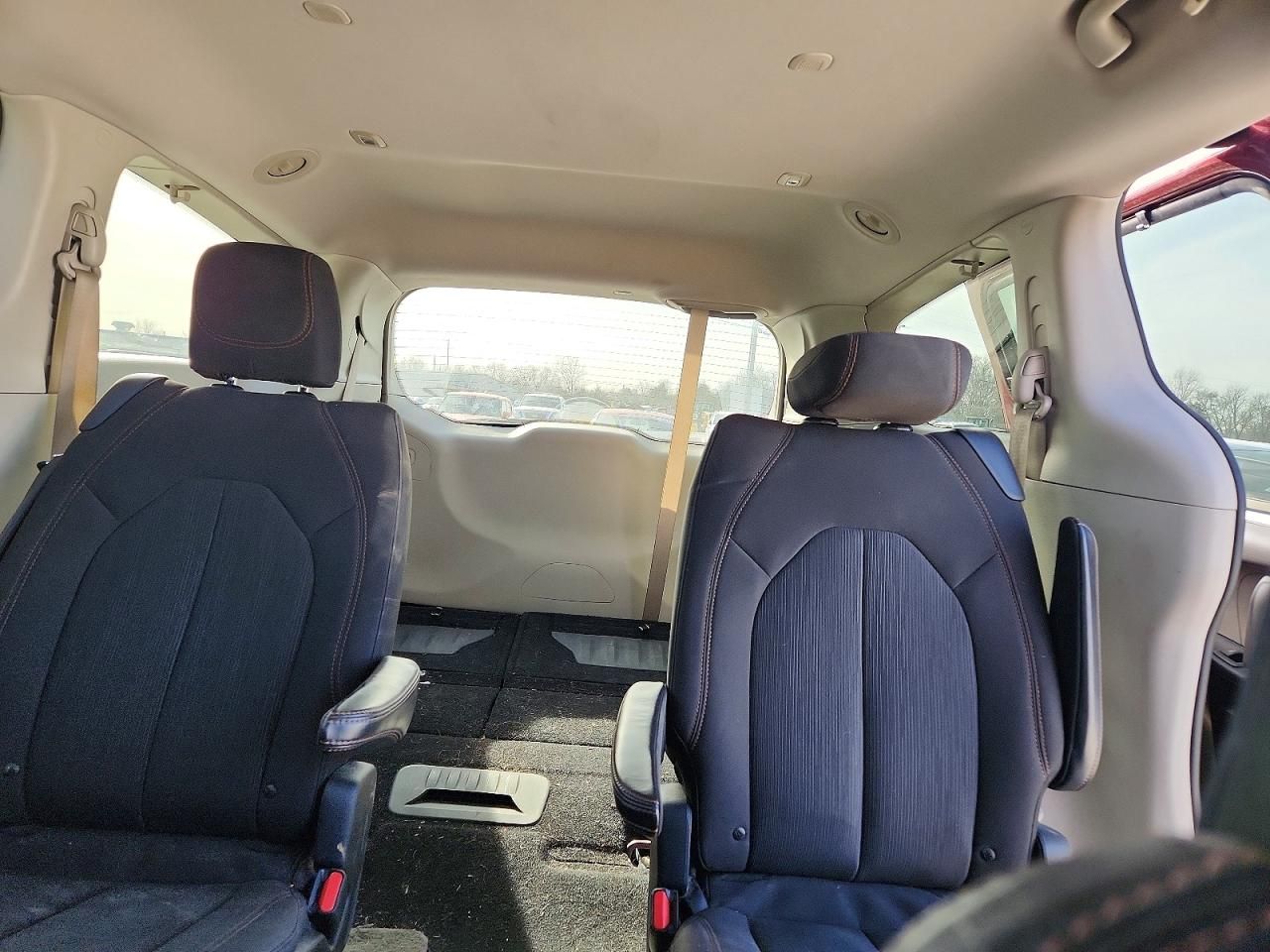 2018 Chrysler Pacifica Touring Plus