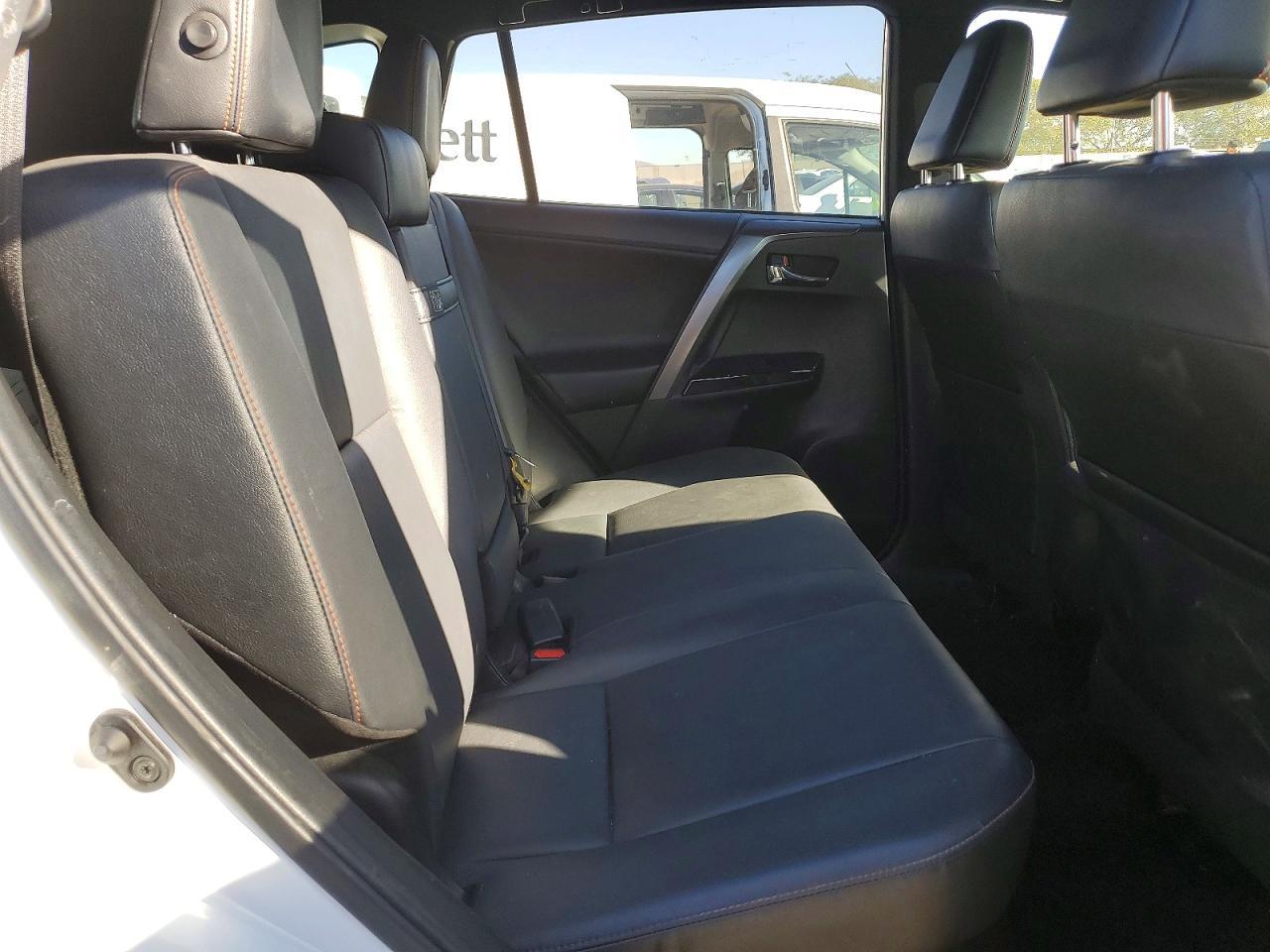 2018 Toyota Rav4 Hybrid se