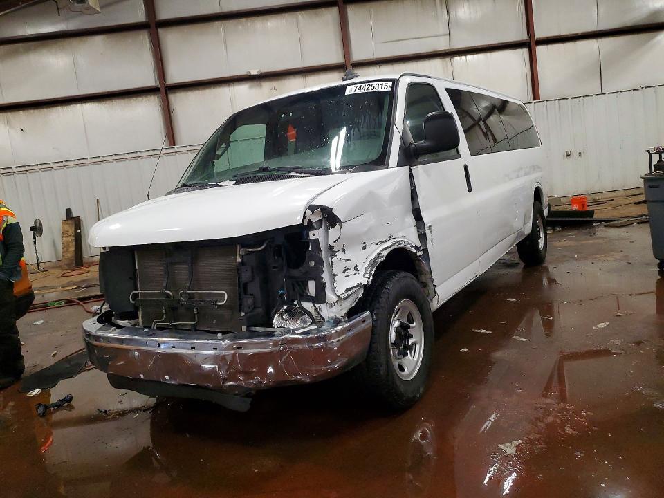 2016 Chevrolet Express G3500 LS