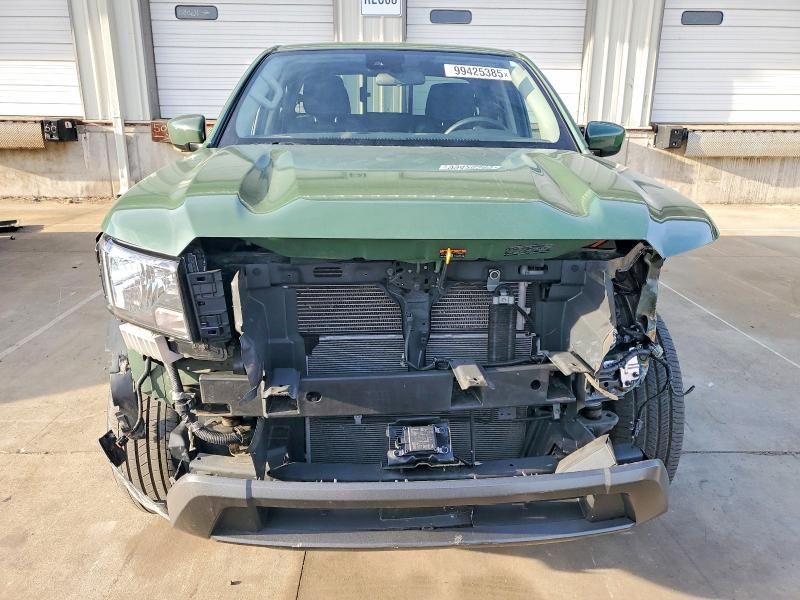 2023 Nissan Frontier s