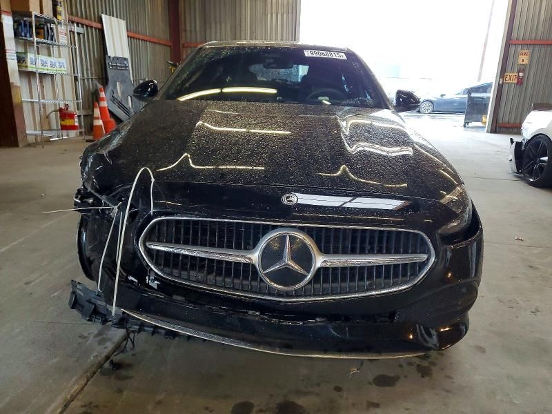 2024 Mercedes-Benz C300