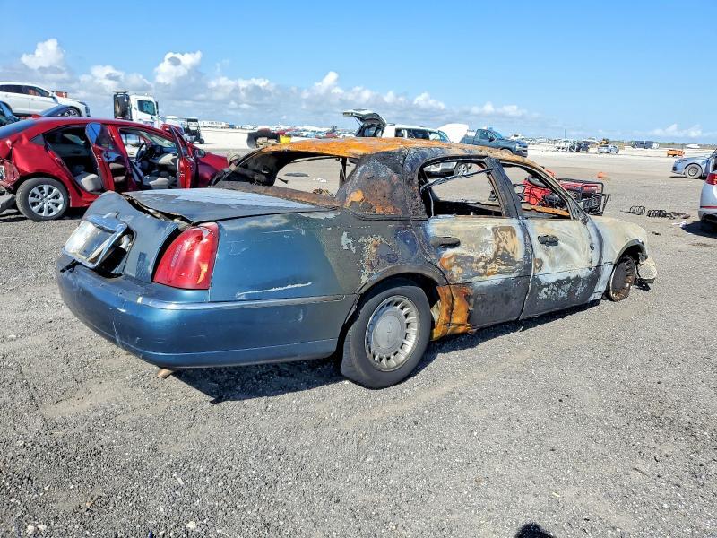 2001 Lincoln Town car Executive