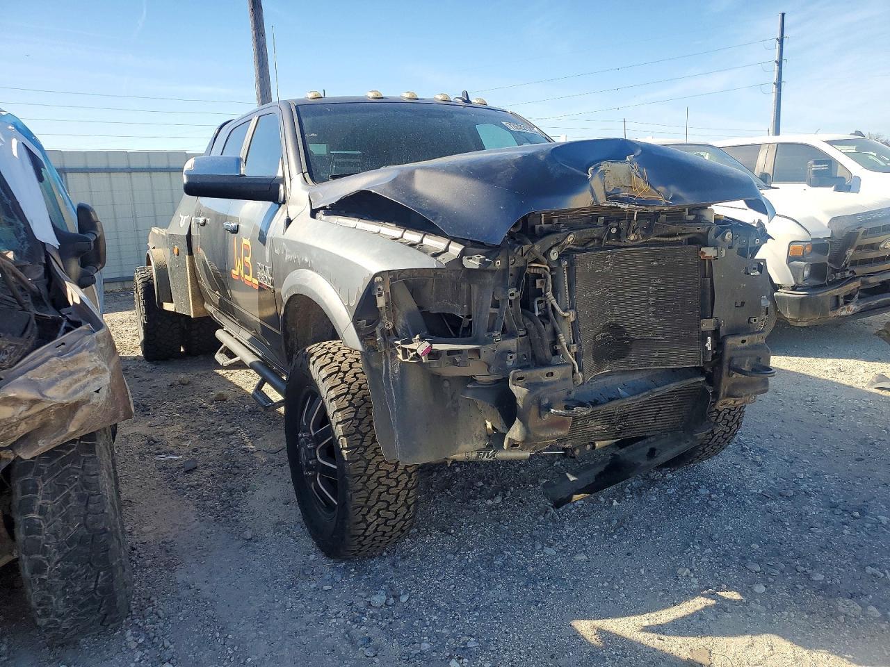 2014 Dodge RAM 3500 Truck Cab AND Chassis