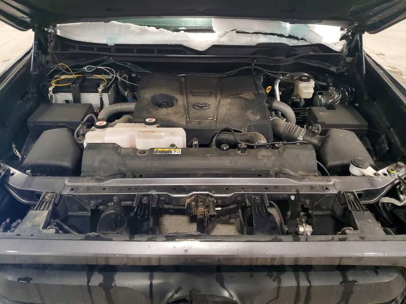 2024 Toyota Tundra Crewmax sr