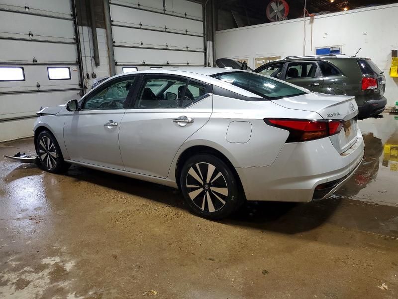 2022 Nissan Altima sv