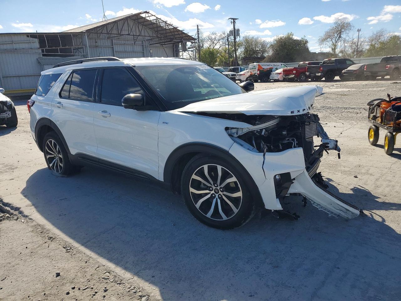 2025 Ford Explorer St-line