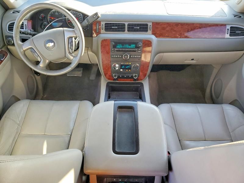 2014 Chevrolet Suburban C1500 lt