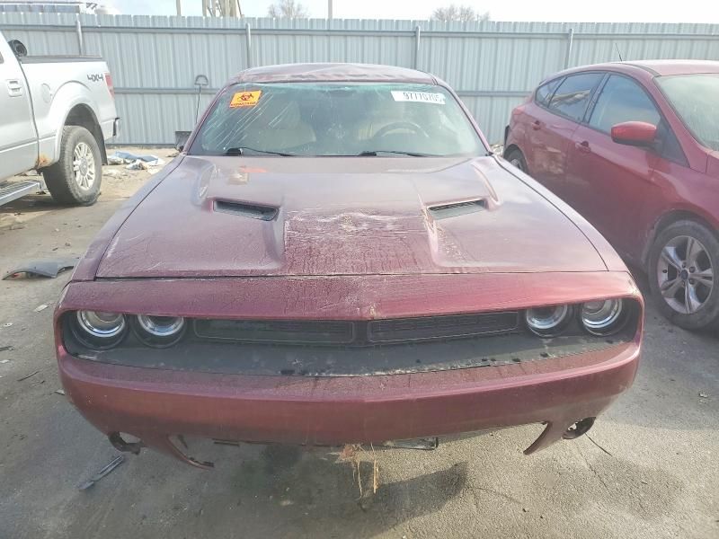 2022 Dodge Challenger sxt