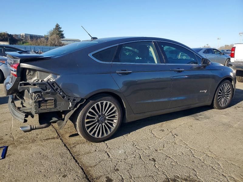 2018 Ford Fusion Titanium/platinum hev