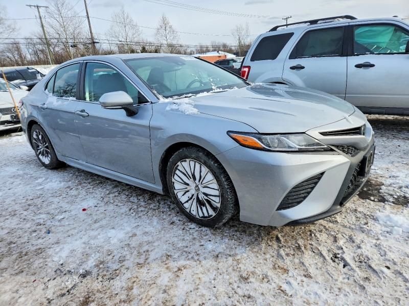2020 Toyota Camry se