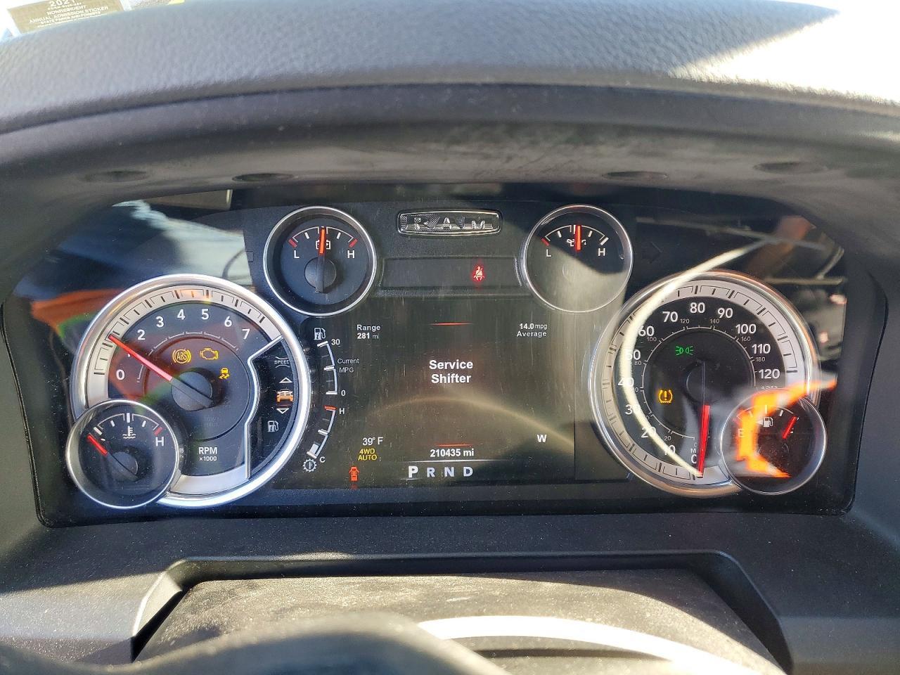 2015 Dodge Ram 1500 slt