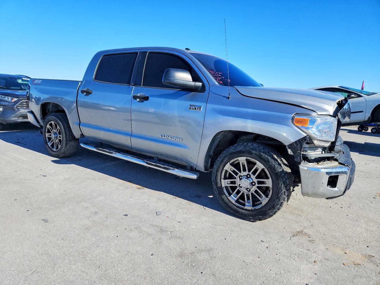 2015 Toyota Tundra Crewmax SR5