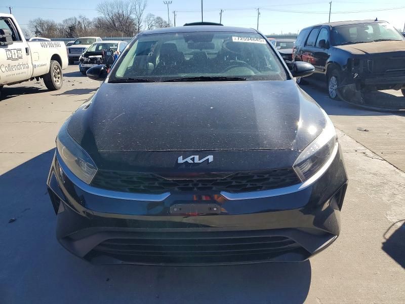 2022 KIA Forte fe