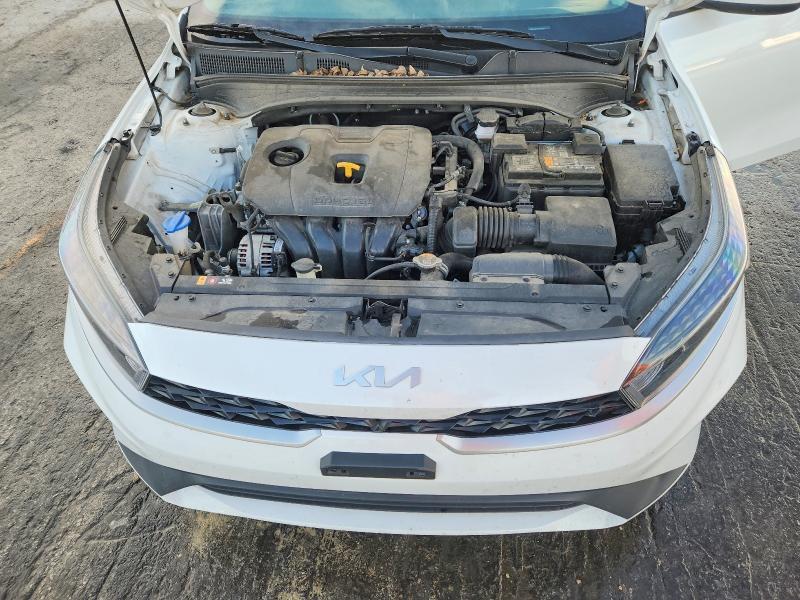 2023 KIA Forte lx