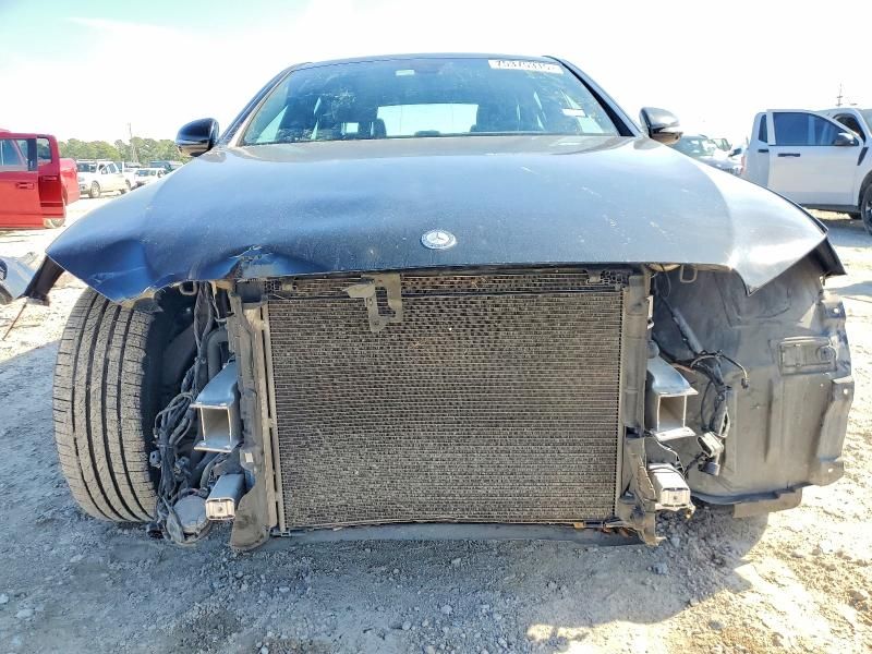 2017 Mercedes-Benz E 300