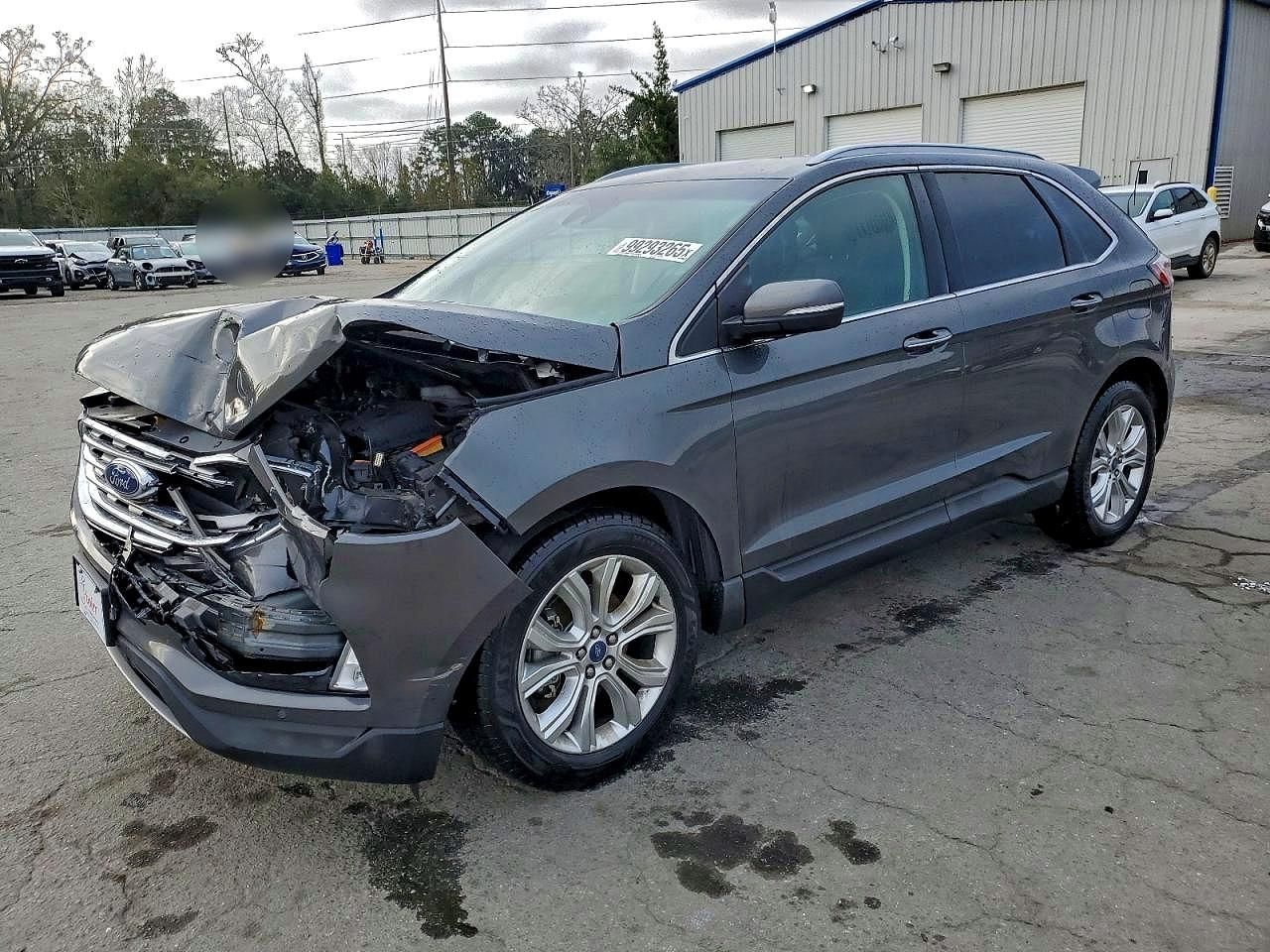 2020 Ford Edge Titanium