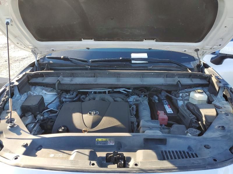 2021 Toyota Highlander xle