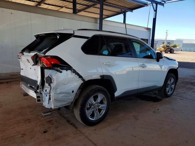 2025 Toyota Rav4 xle