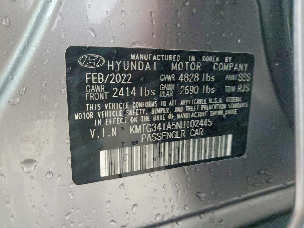 2022 Genesis G70 Base