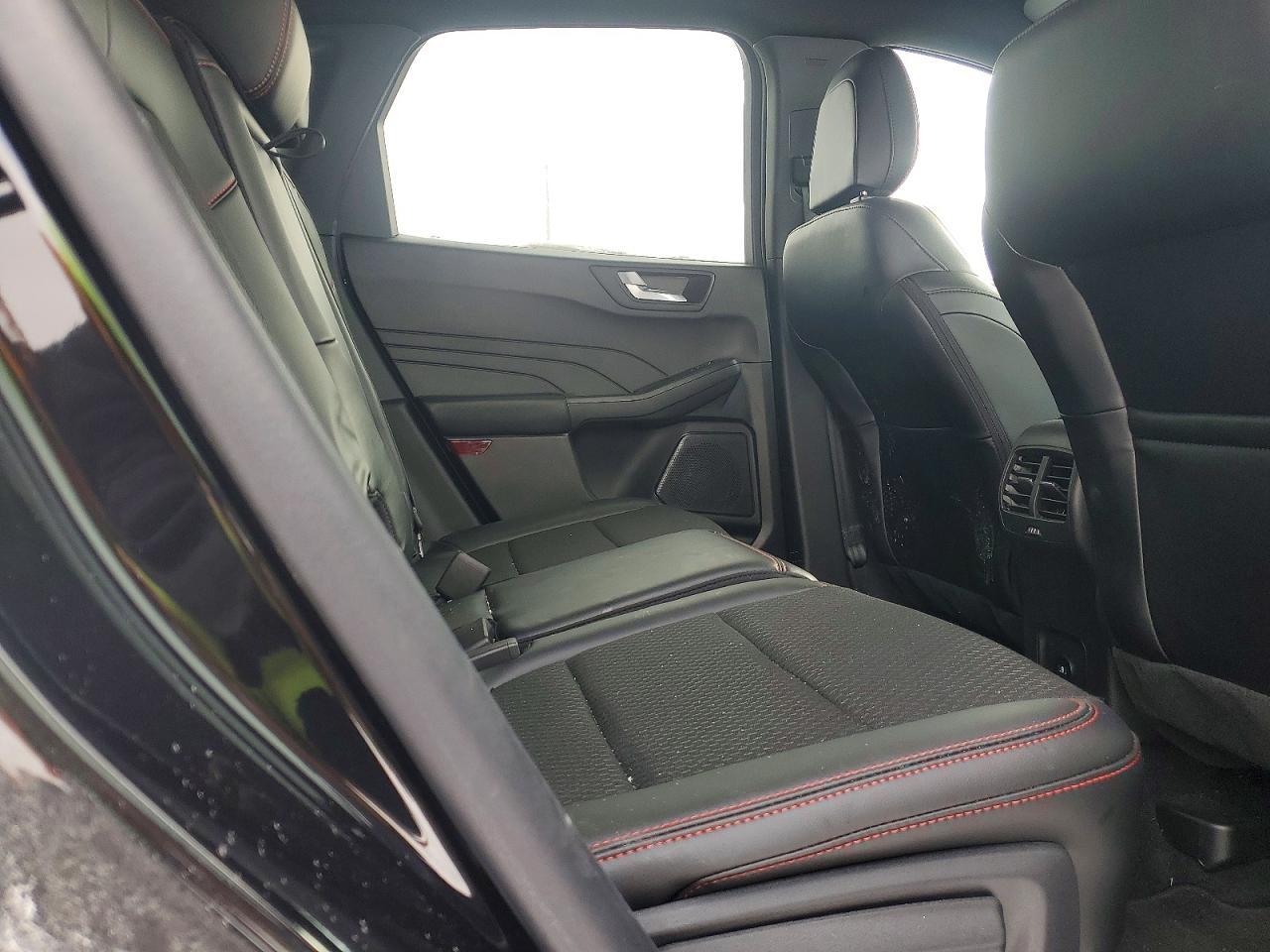 2025 Ford Escape st Line