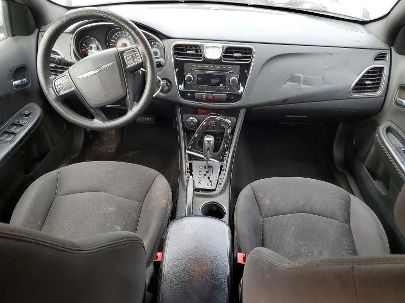 2013 Chrysler 200 lx