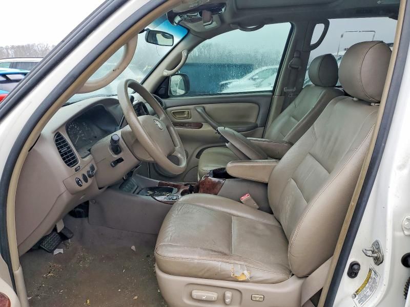 2005 Toyota Sequoia SR5