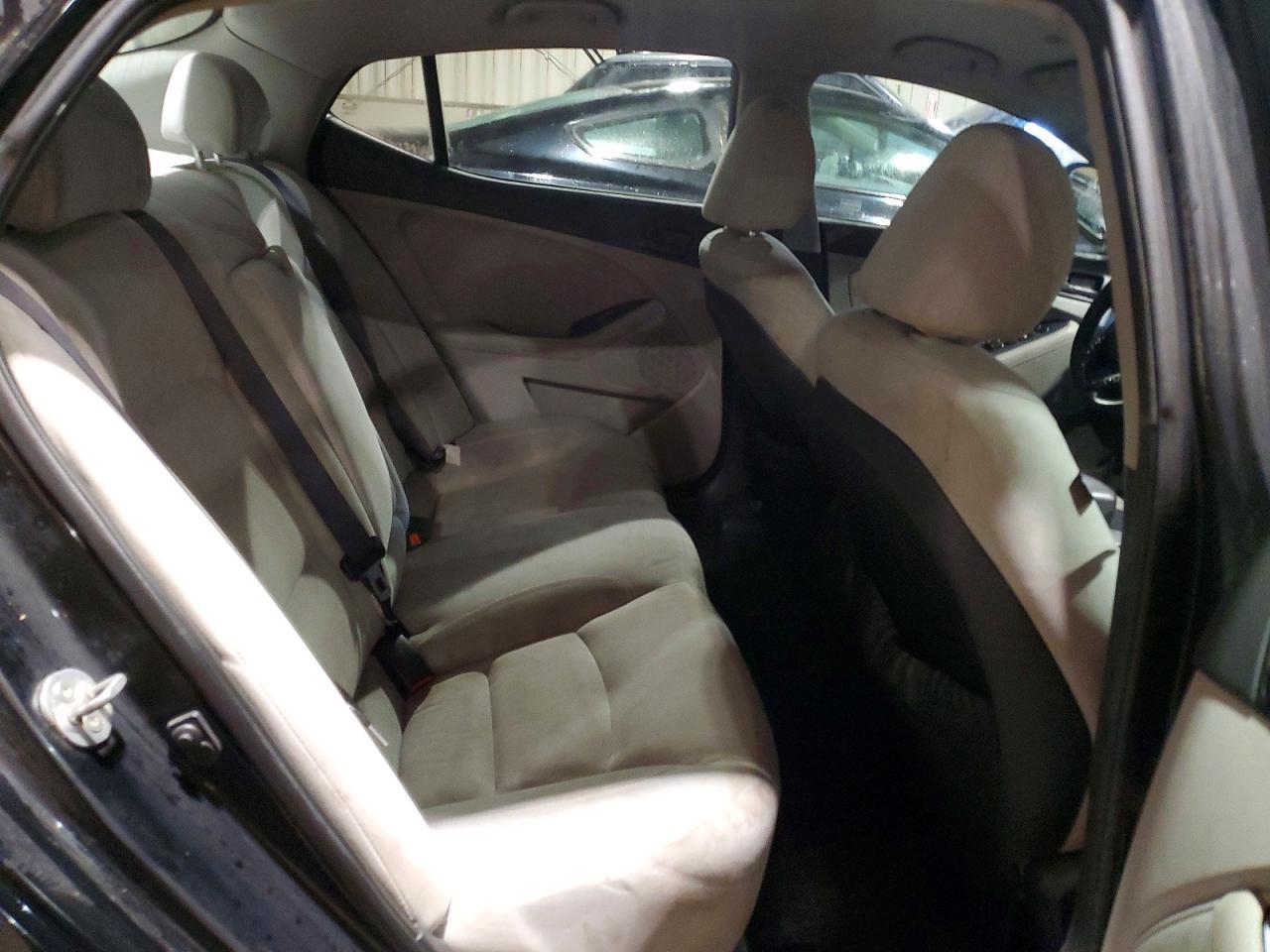 2012 KIA Optima lx