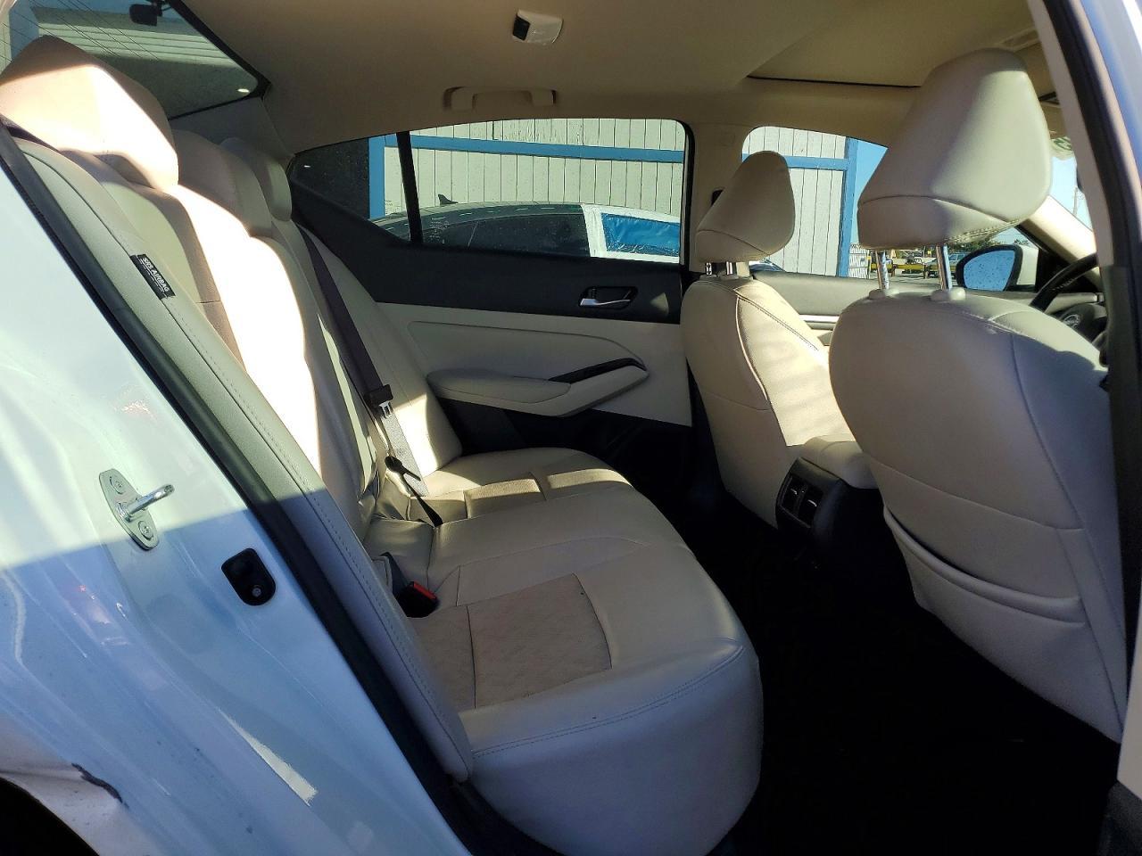 2023 Nissan Altima sl