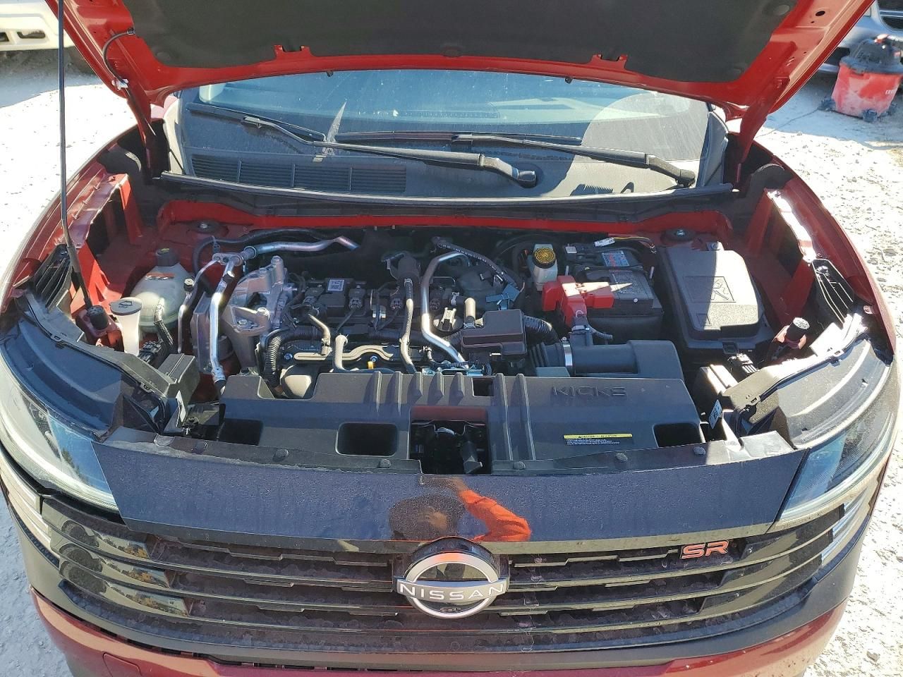 2025 Nissan Kicks sr