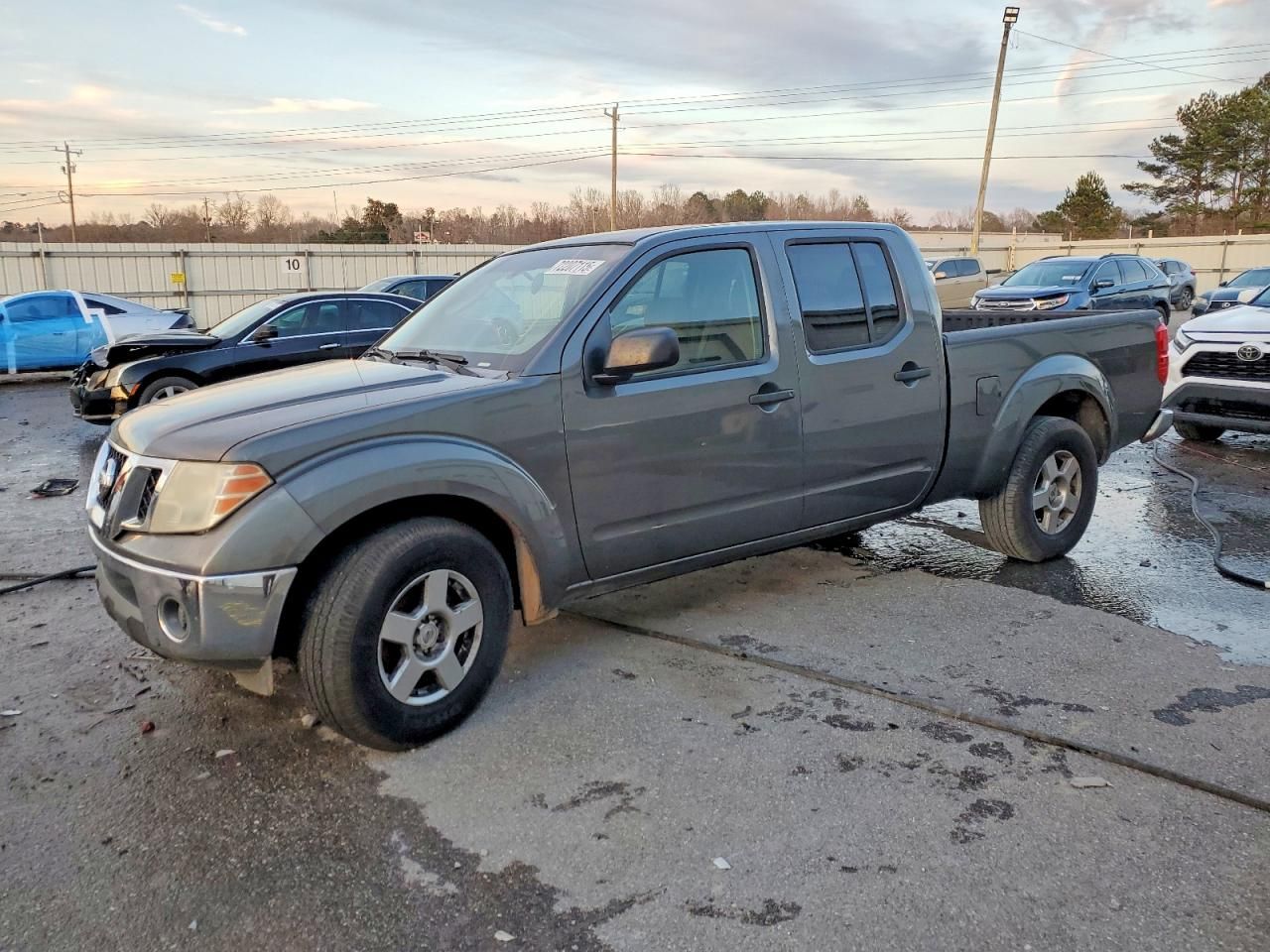 2008 Nissan Frontier Crew cab le