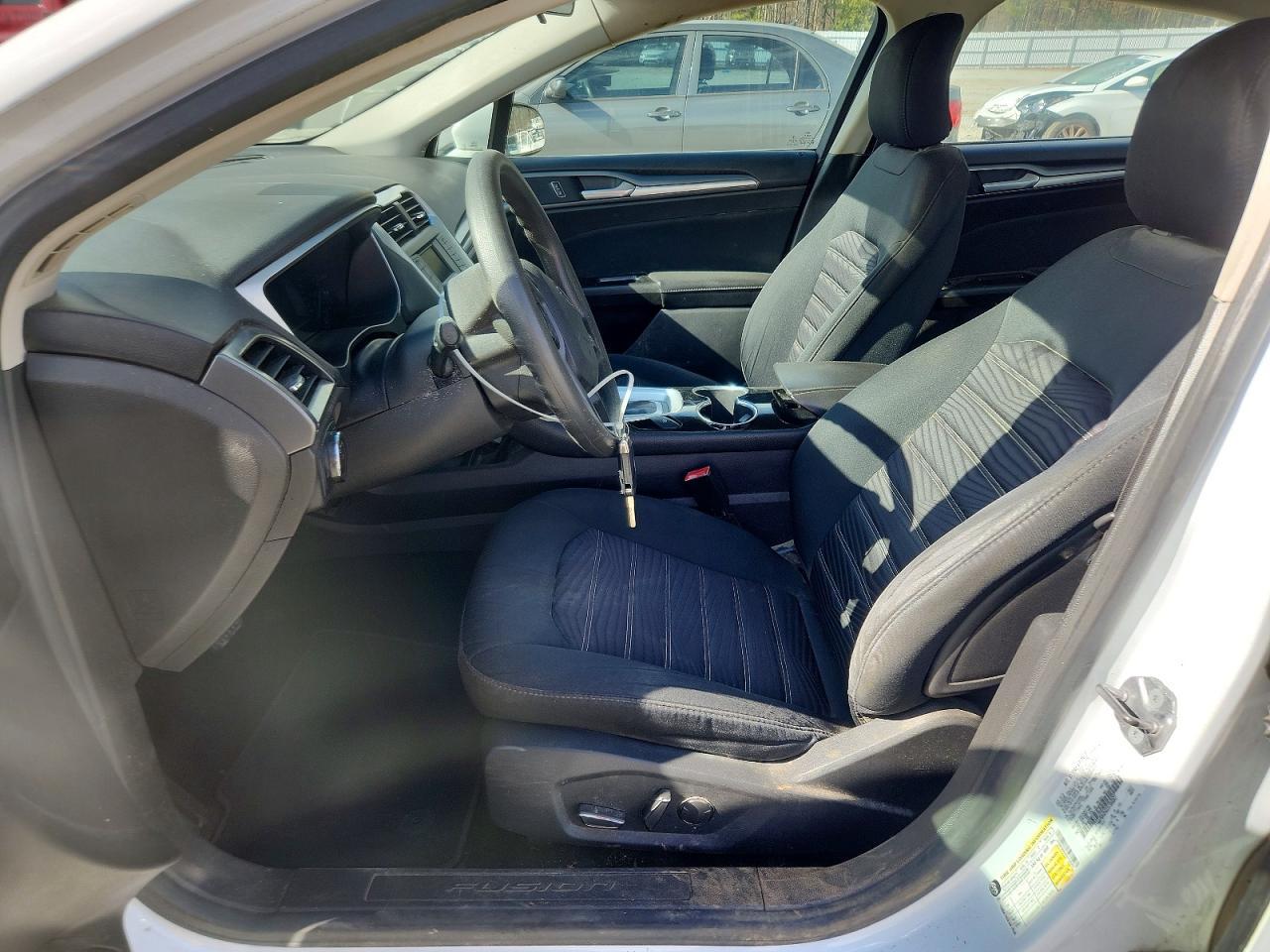 2016 Ford Fusion se