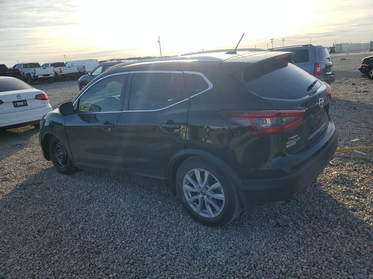 2020 Nissan Rogue Sport s