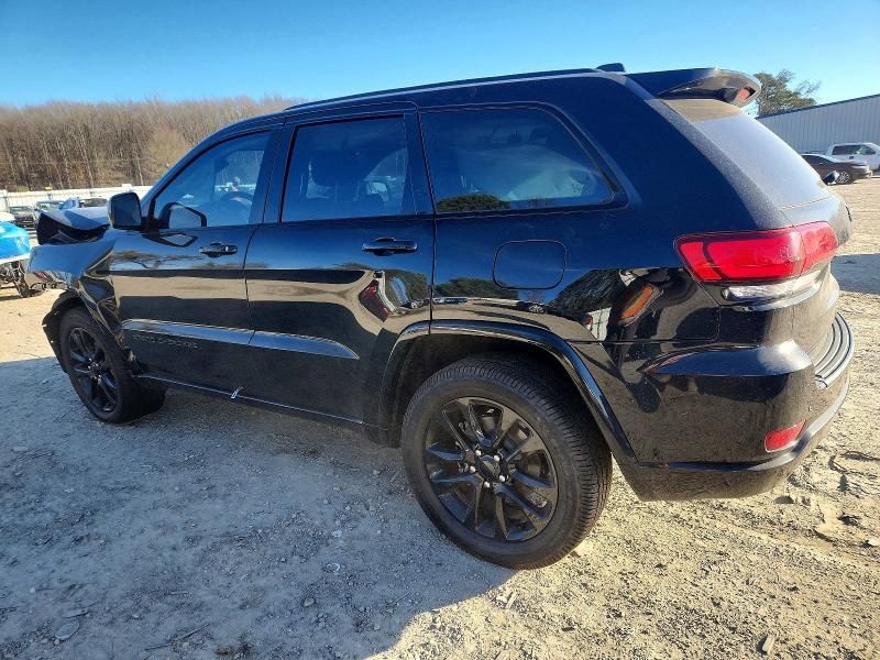 2020 Jeep Grand Cherokee Laredo