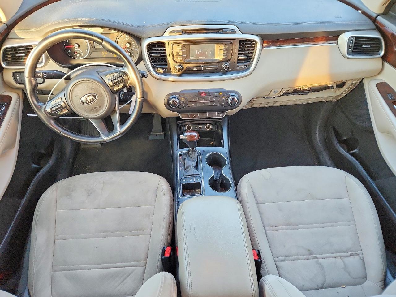 2016 KIA Sorento lx