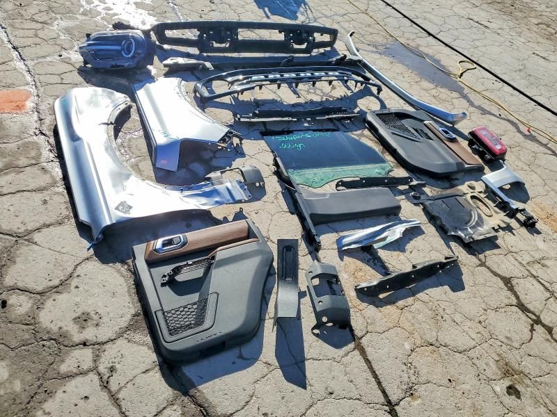 2021 Ford Bronco Base